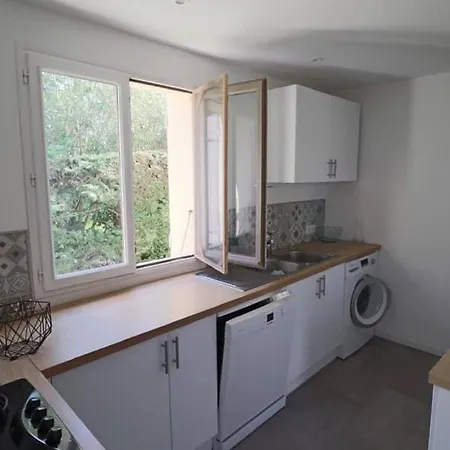 Holiday House For Rent On Oletta 奥莱塔